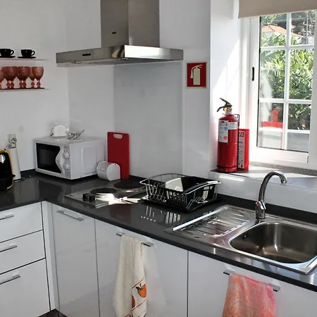 Villa Ourmadeira - Grayci's House, Contemporary *