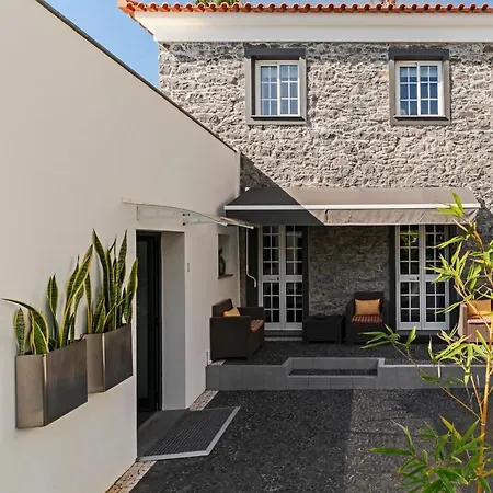 Ourmadeira - Grayci's House, Contemporary Arco da Calheta (Madeira)