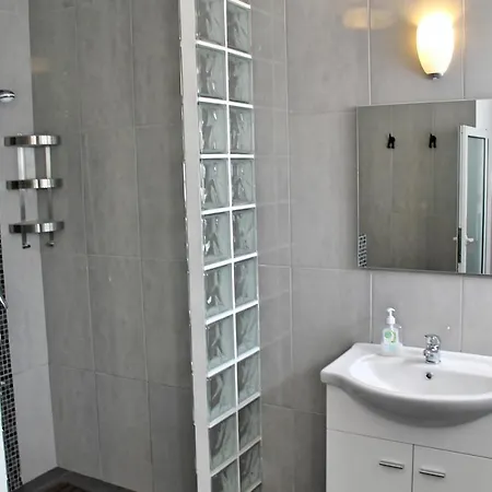 Ourmadeira - Grayci's House, Contemporary *