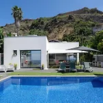 Ourmadeira - Grayci's House Arco da Calheta (Madeira)