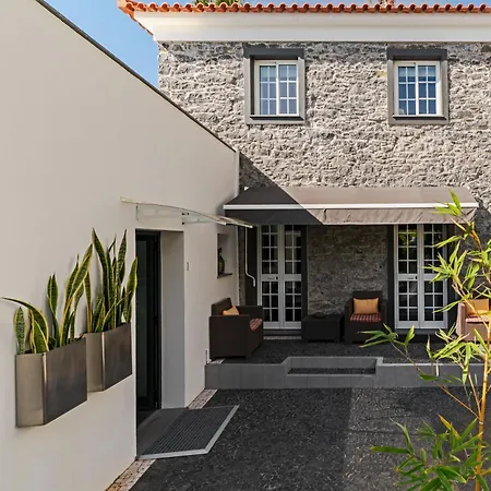 Ourmadeira - Grayci's House, Contemporary